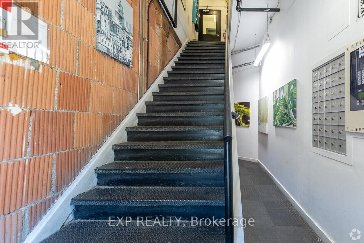 Multiplex at 2480 DUNDAS STREET W, Toronto