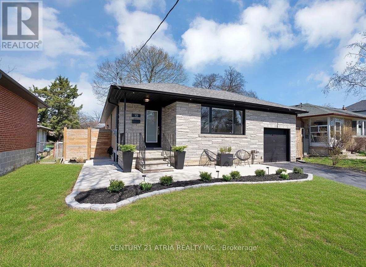 Detached at 10 DUNROBIN DRIVE, Toronto (Princess-Rosethorn)