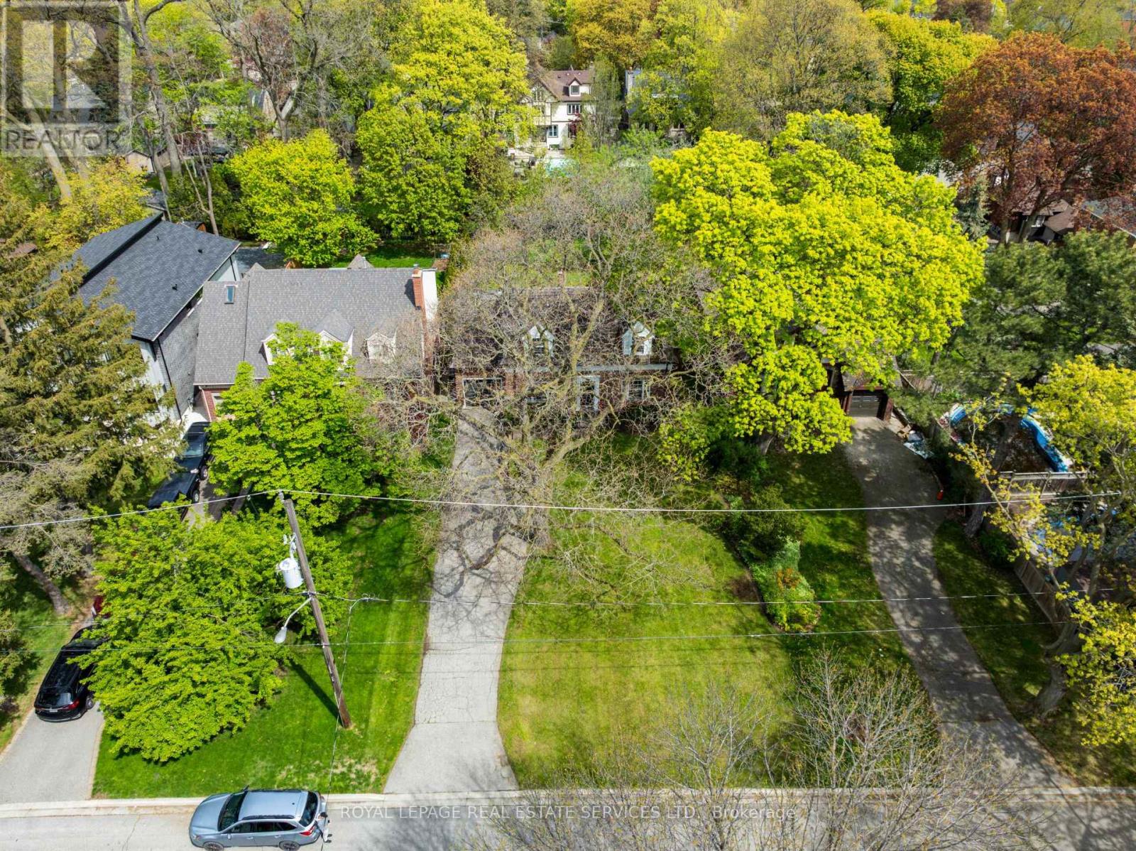 Detached at 28 HOLLOWAY ROAD, Toronto (Islington-City Centre West)