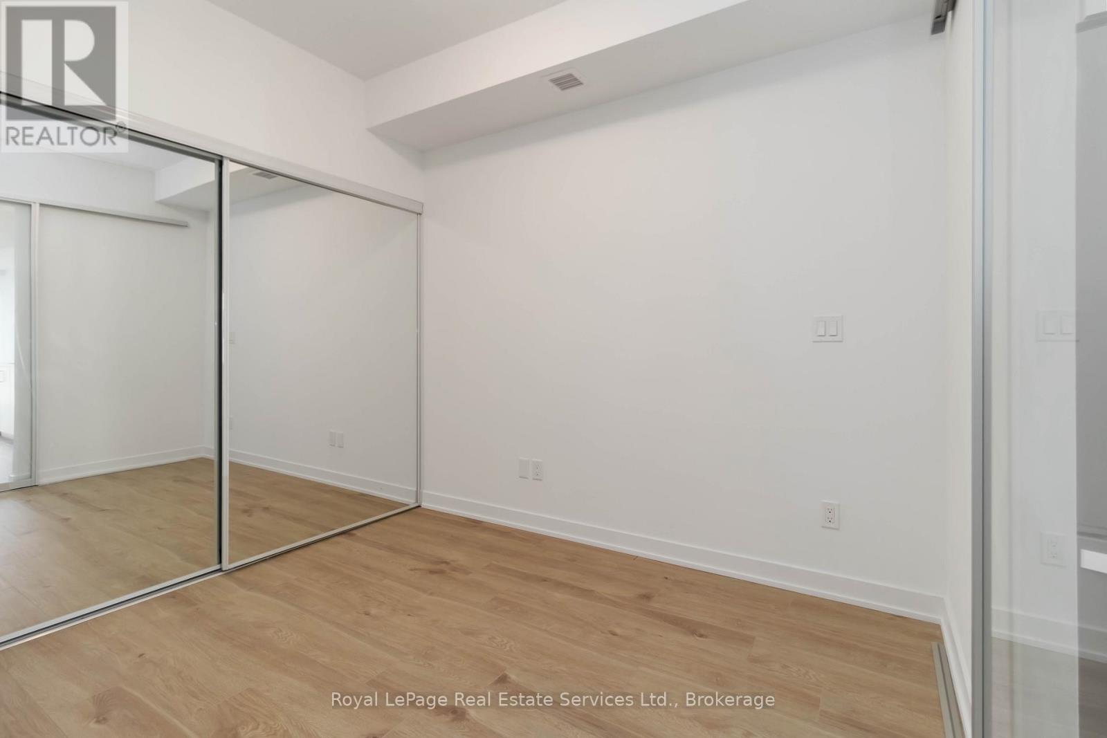 Apartment at 601 - 1035 SOUTHDOWN ROAD, Mississauga