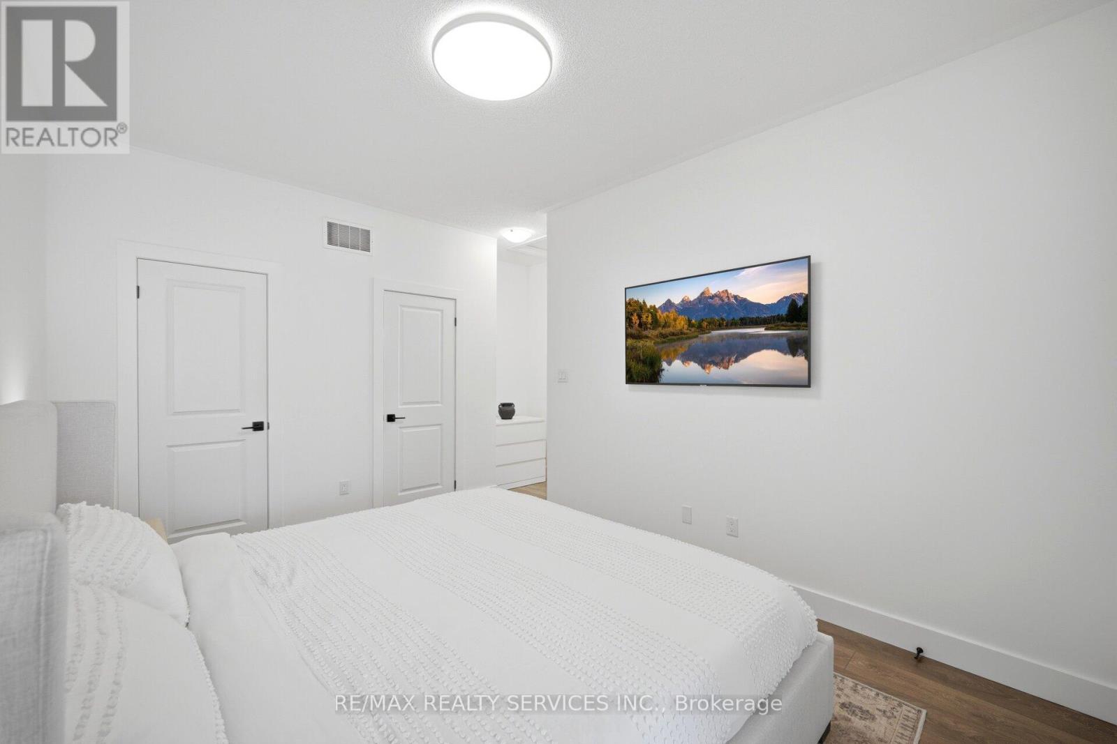 Townhouse at 1159 LLOYD LANDING, Milton
