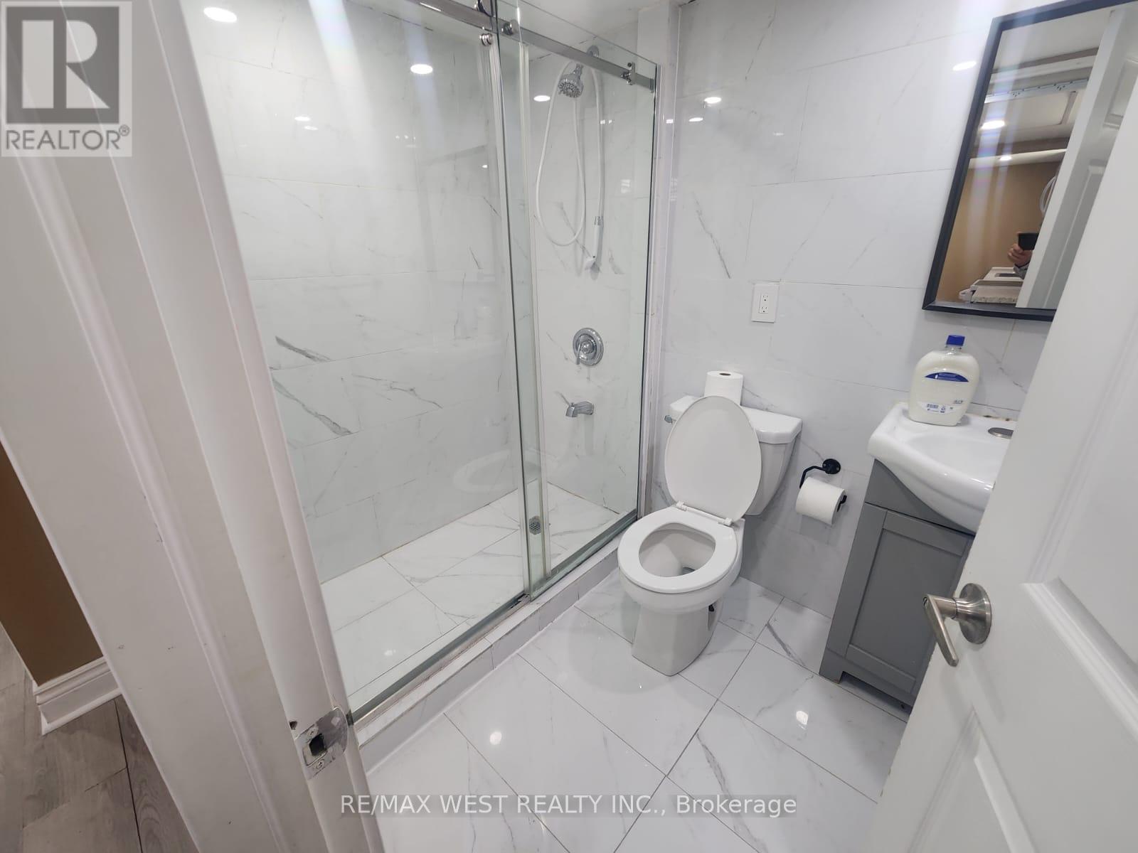 Detached at BASEMENT - 5 LUDGATE DRIVE, Toronto