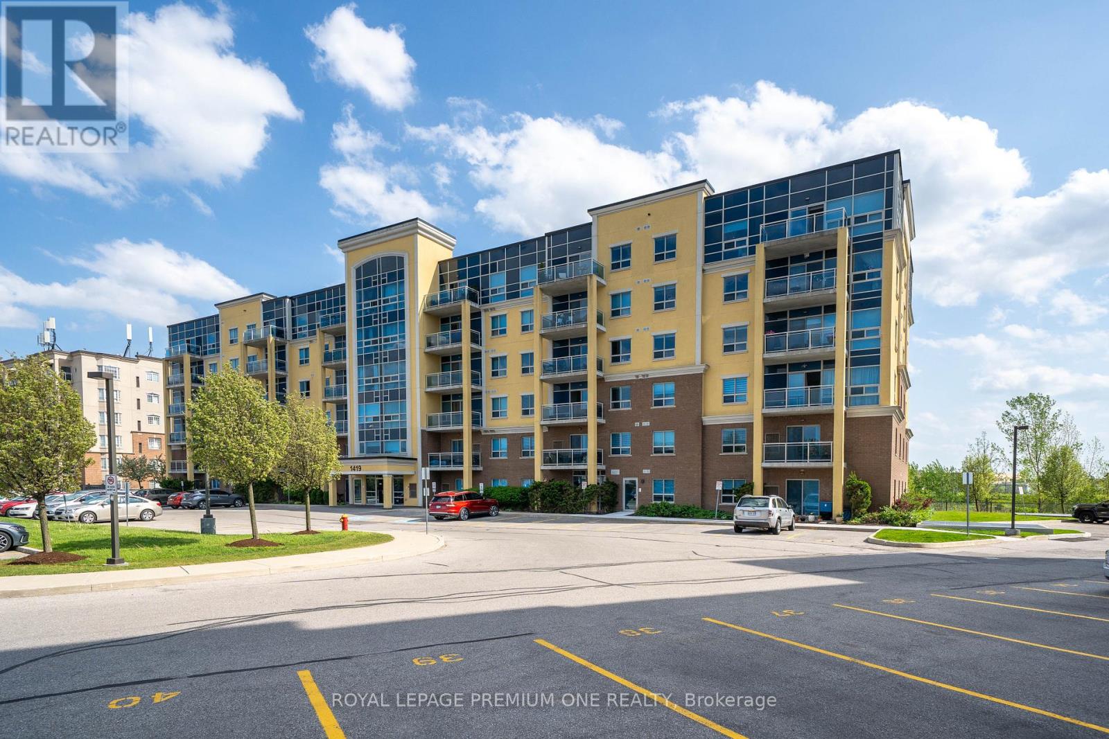 Apartment at 508 - 1419 COSTIGAN ROAD, Milton