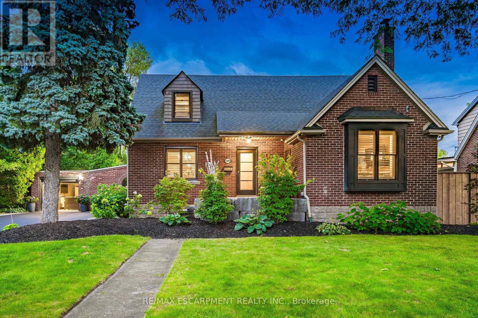 Detached at 1390 HALIFAX PLACE, Burlington (Brant)