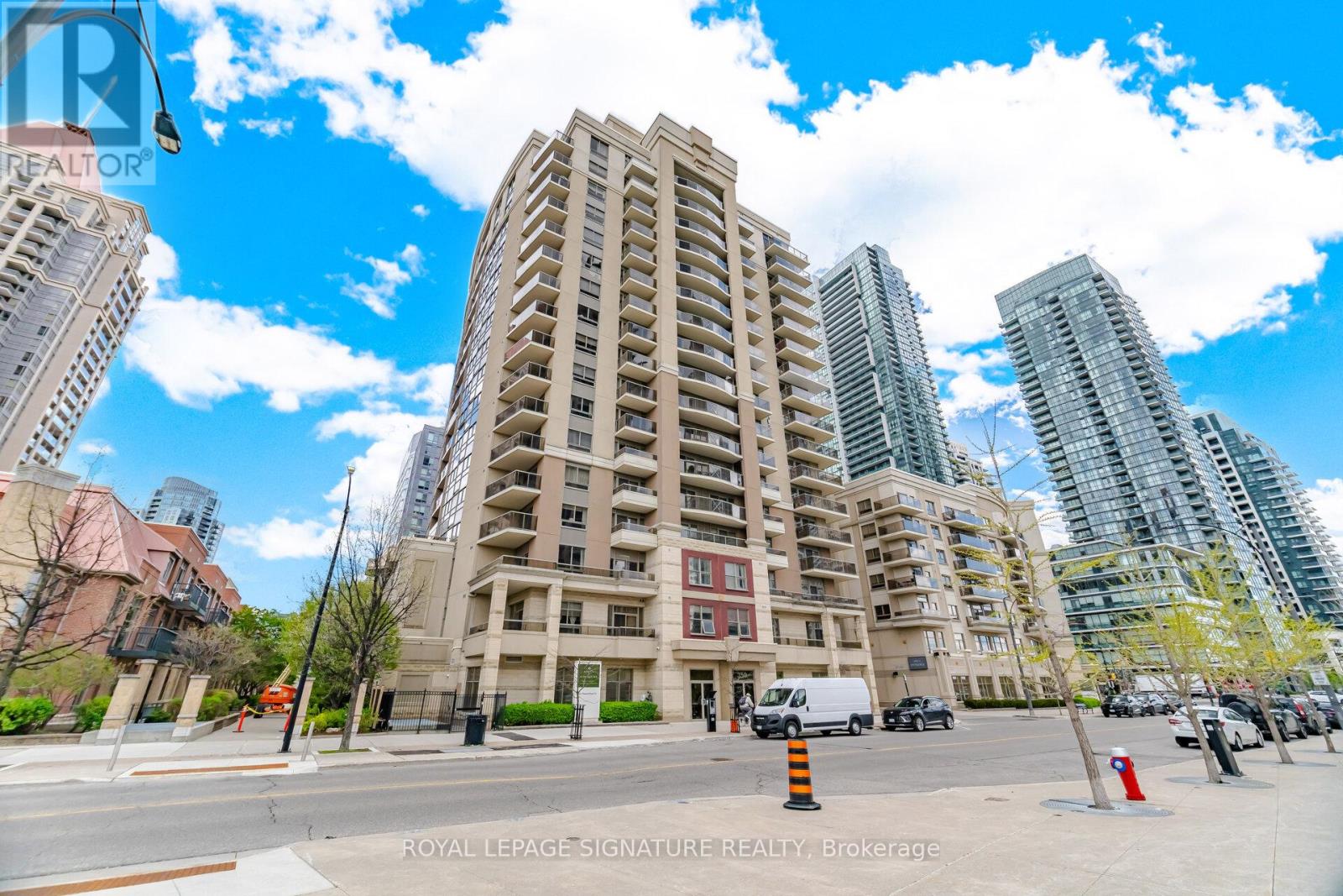 Apartment at 1508 - 350 PRINCESS ROYAL DRIVE, Mississauga (City Centre)