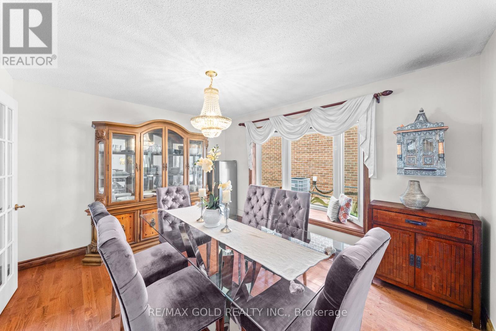 Detached at 122 BARR CRESCENT, Brampton