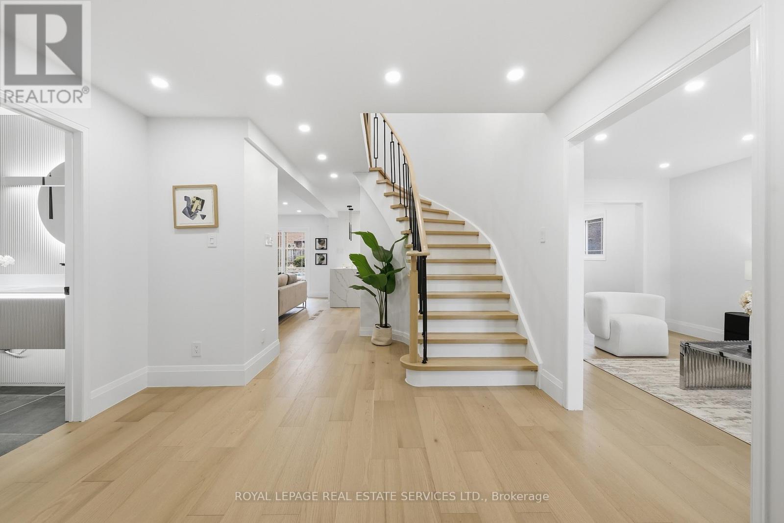 Detached at 1332 QUINPOOL COURT, Mississauga