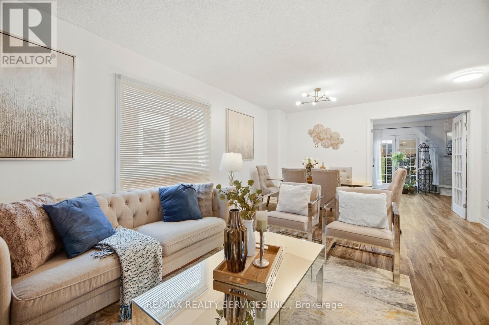 Detached at 37 SOLWAY AVENUE, Brampton