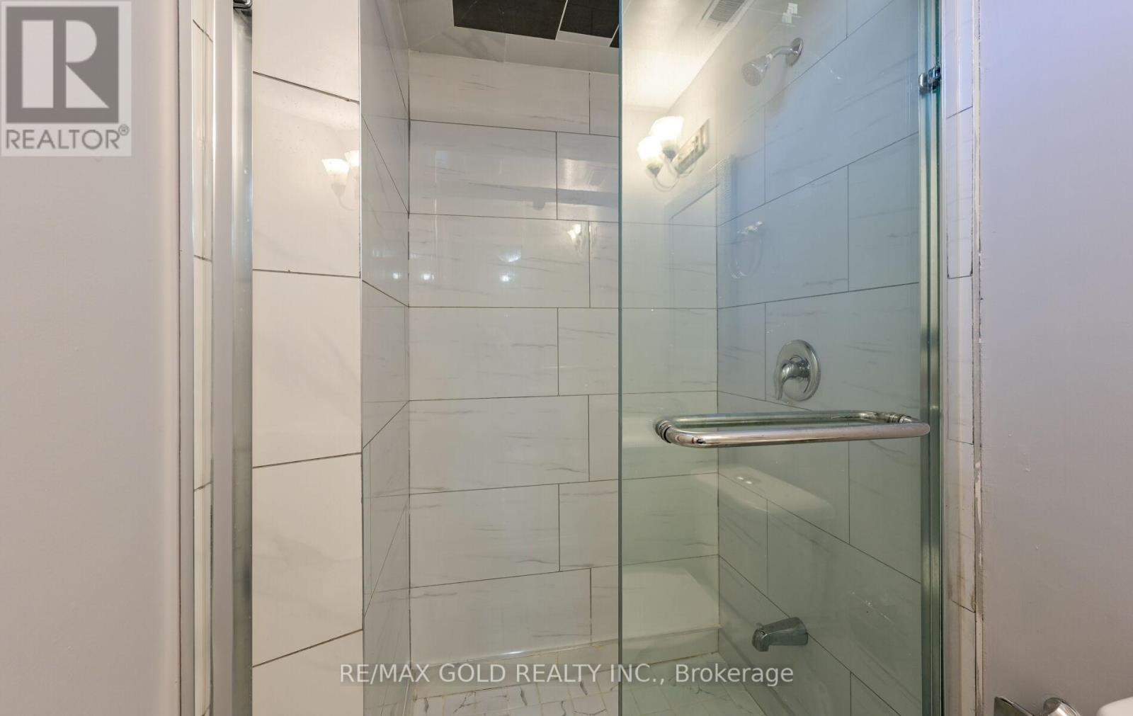 Semi-Detached/Link at 171 FERNFOREST DRIVE, Brampton