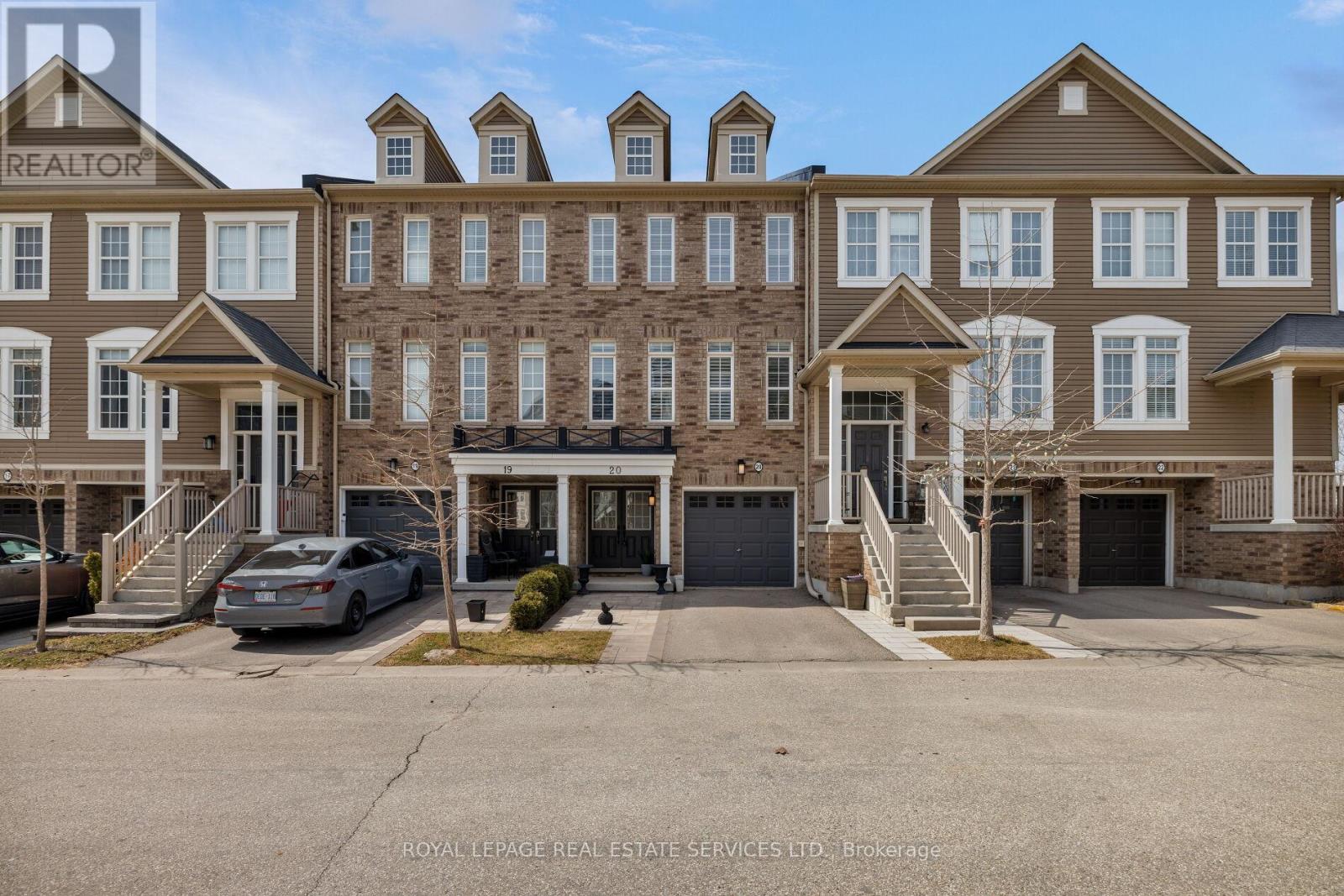 Townhouse at 20 - 4823 THOMAS ALTON BOULEVARD, Burlington (Alton)