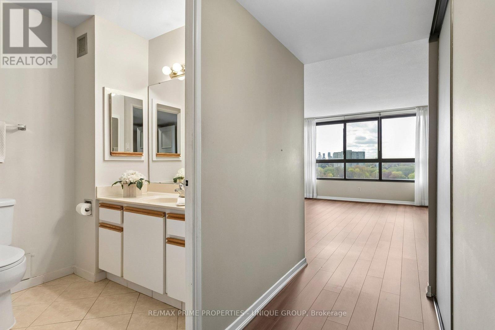 Apartment at 710 - 1300 BLOOR STREET, Mississauga