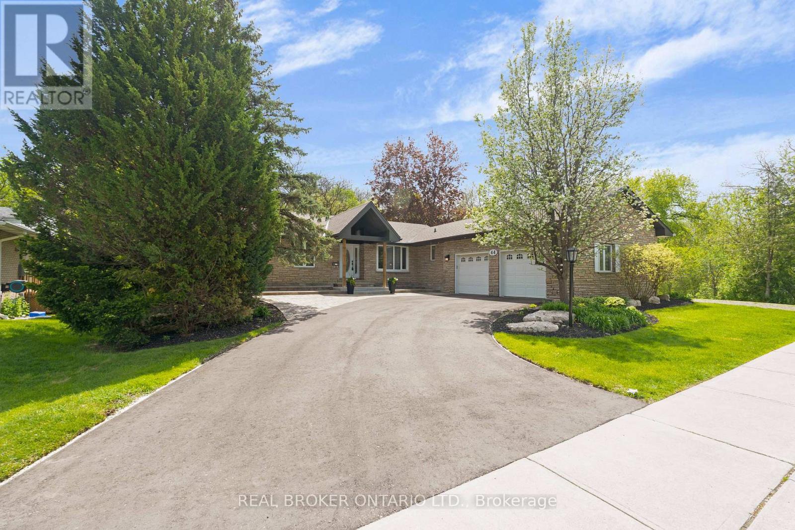 Detached at 44 HICKMAN STREET, Caledon (Bolton West)
