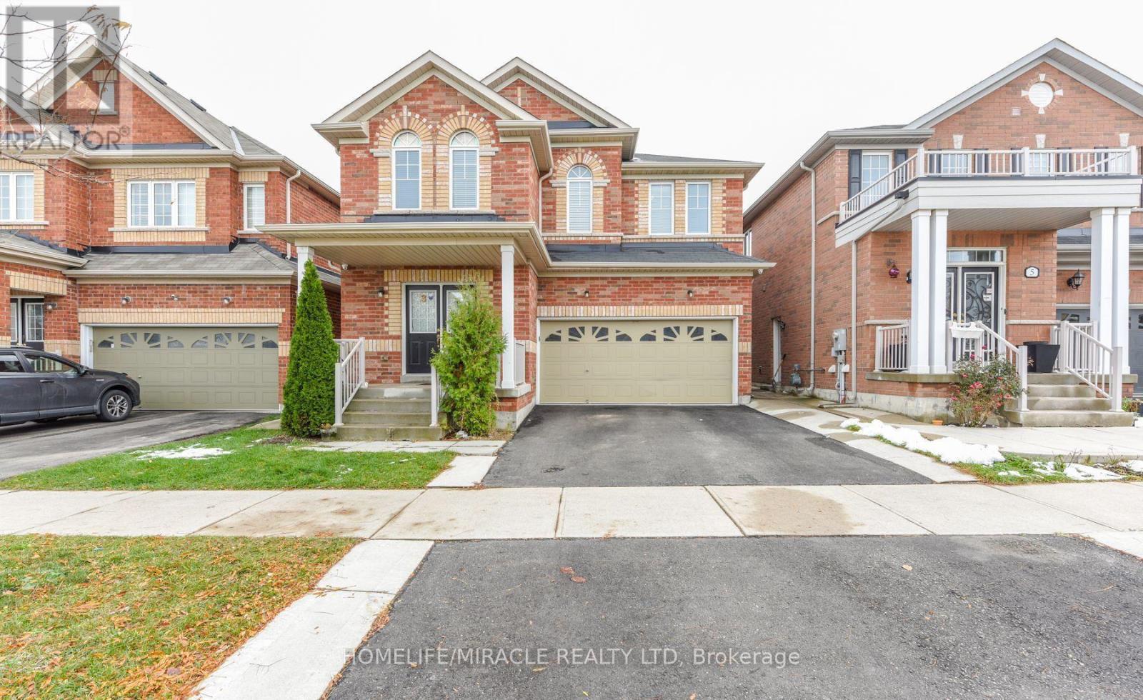 Detached at 3 LOCARNO STREET, Brampton (Sandringham-Wellington)