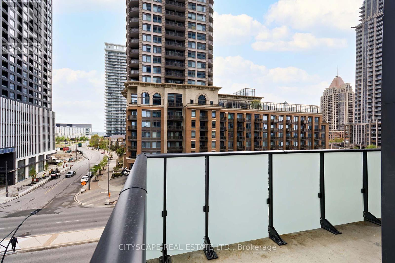 Apartment at 426 - 430 SQUARE ONE DRIVE, Mississauga