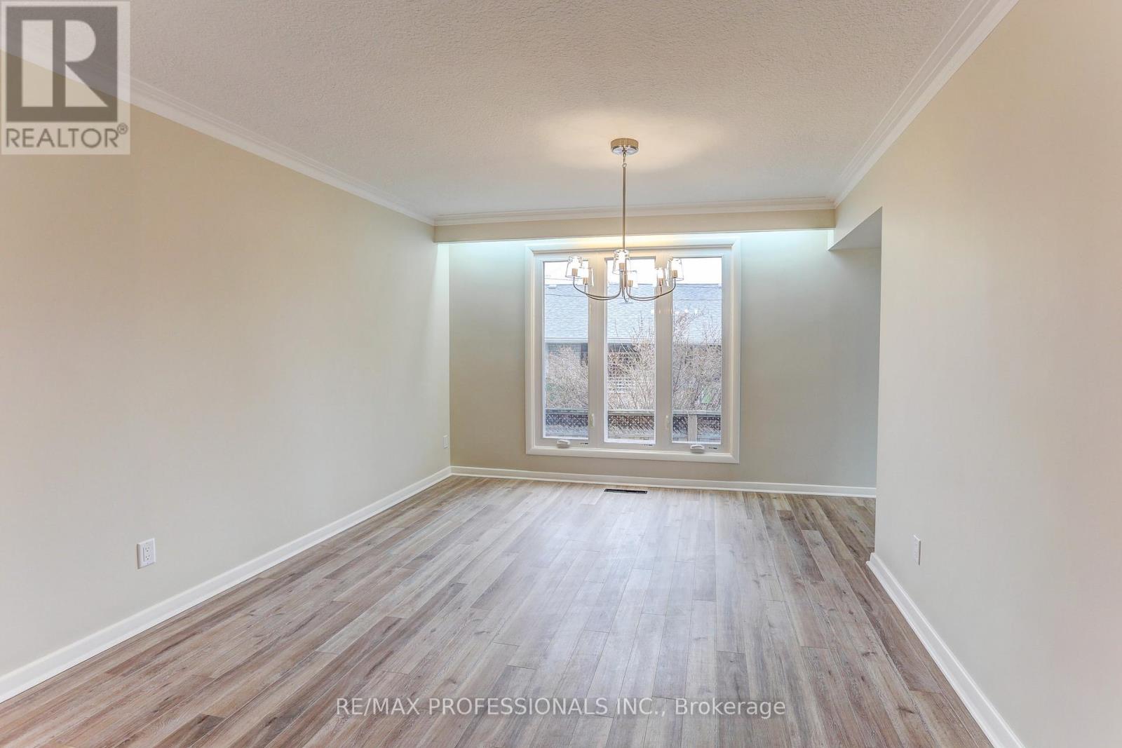 Detached at 23 RAVENSBOURNE CRESCENT, Toronto
