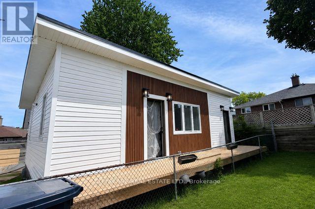Multiplex at 301 - 15 SANAGAN ROAD, Toronto (Thistletown-Beaumonde Heights)