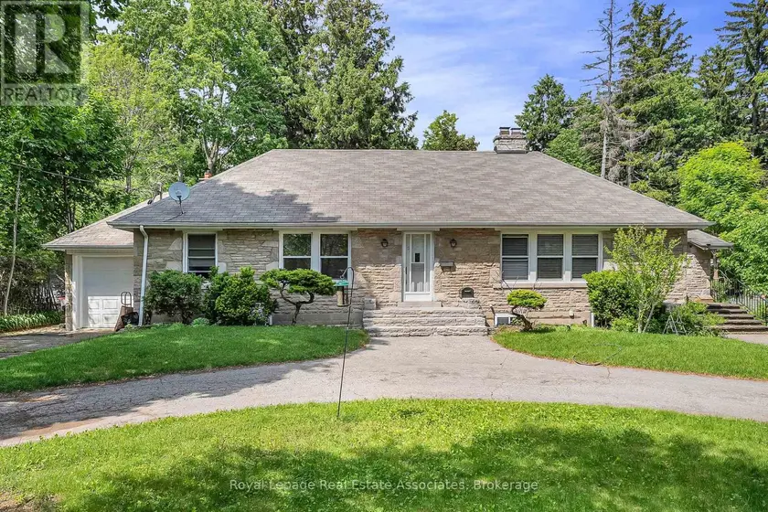 Detached at 11 BEN MACHREE DRIVE, Mississauga