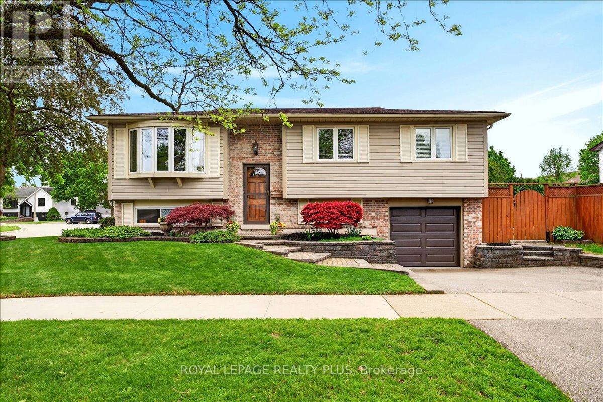 Detached at 4452 DELANEY DRIVE, Burlington (Shoreacres)