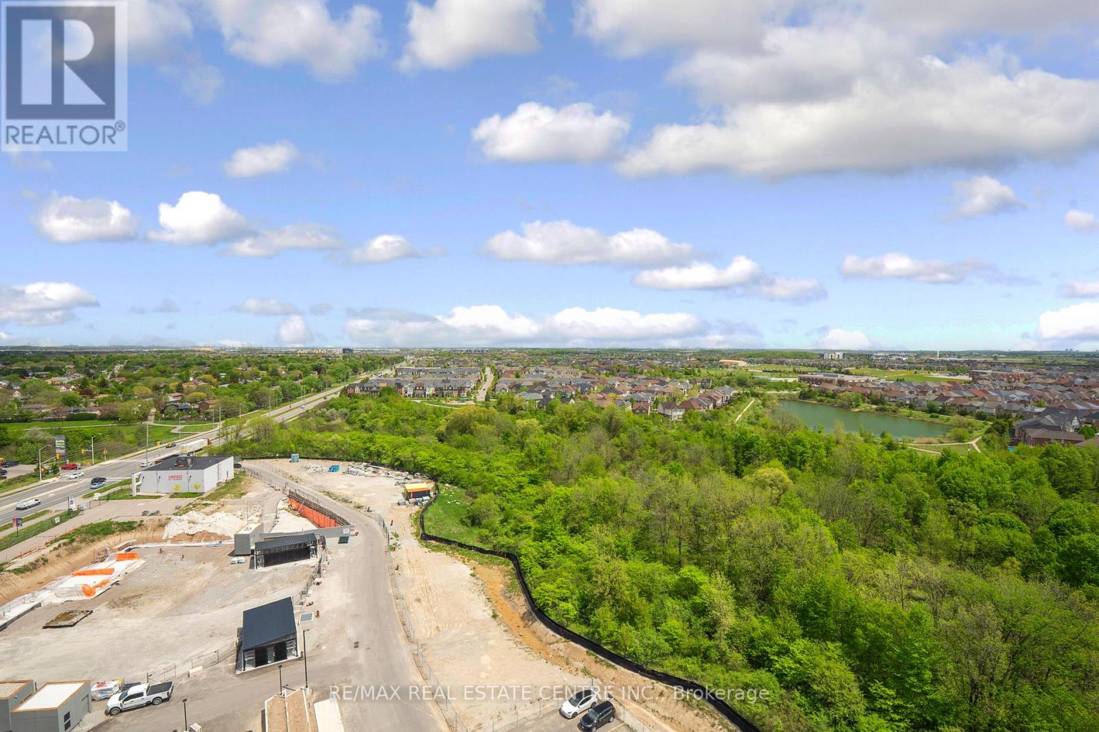 Apartment at 1402 - 8010 DERRY ROAD, Milton