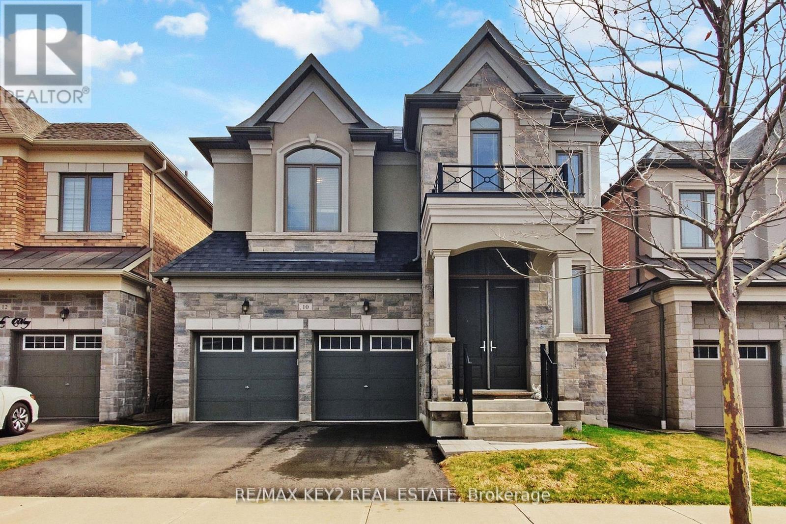 Detached at 10 LYLE WAY, Brampton (Northwest Brampton)