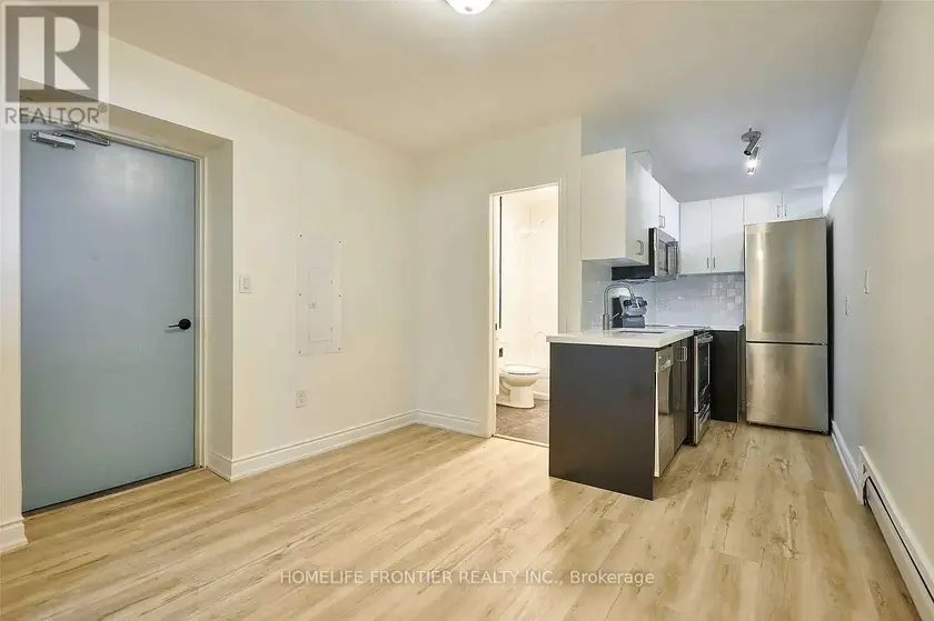 Detached at 101 - 291 SCARLETT ROAD, Toronto (Rockcliffe-Smythe)