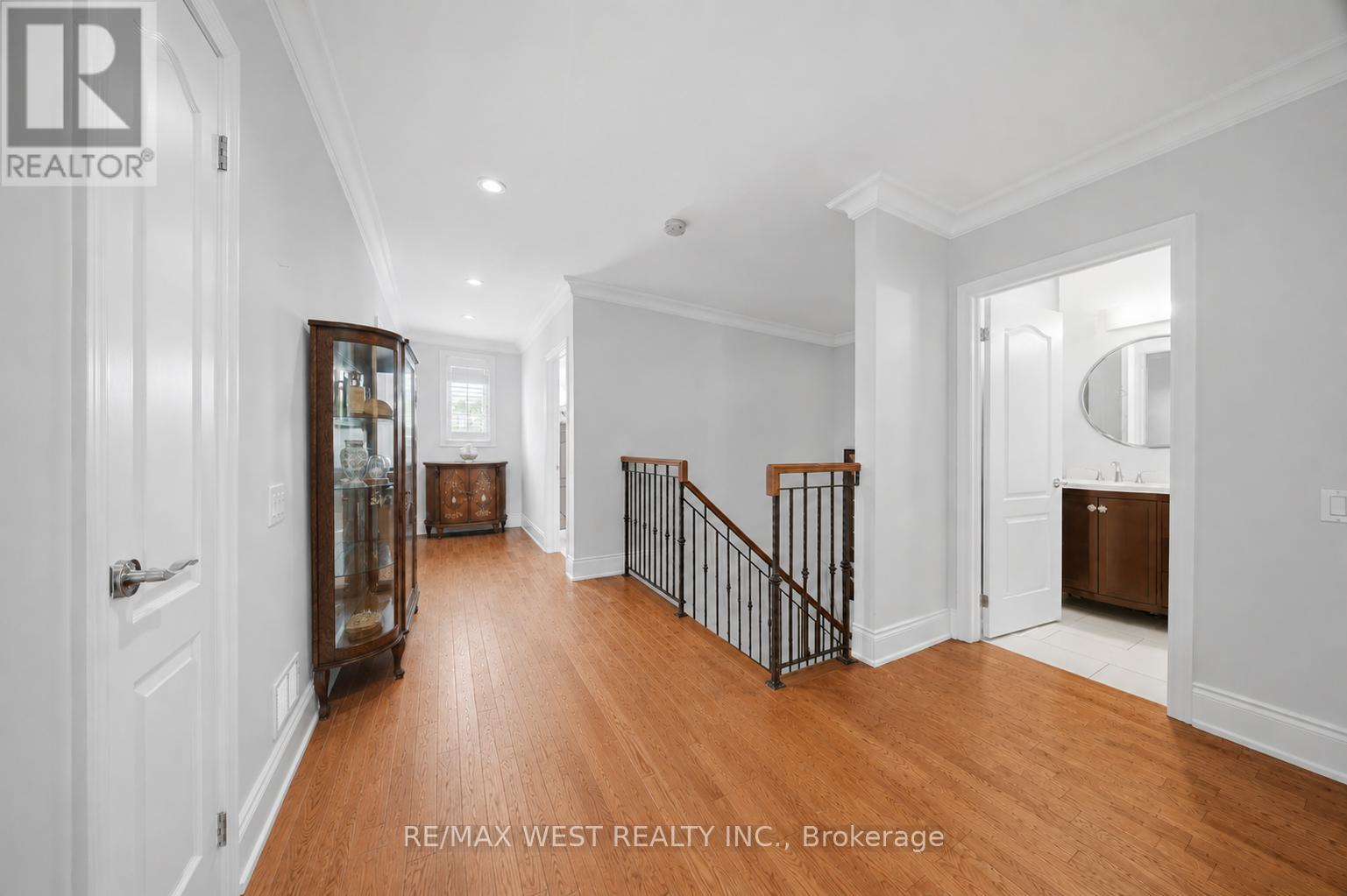 Semi-Detached/Link at 49 BRONTE STREET S, Milton