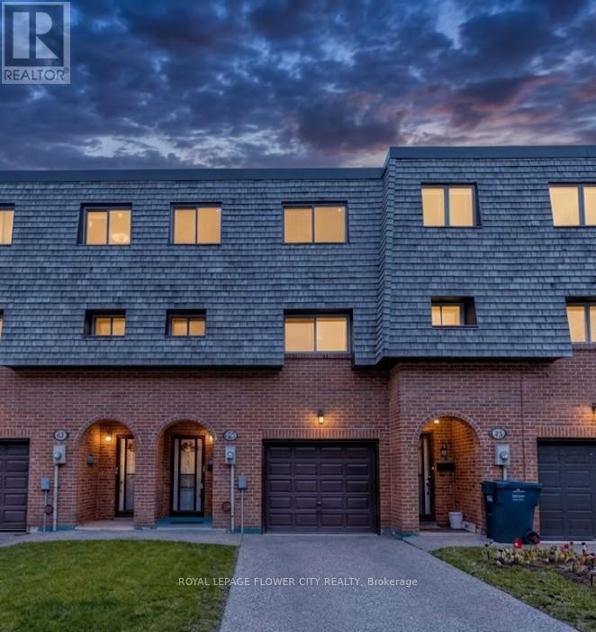 Townhouse at 42 BRIAR PATH, Brampton (Avondale)