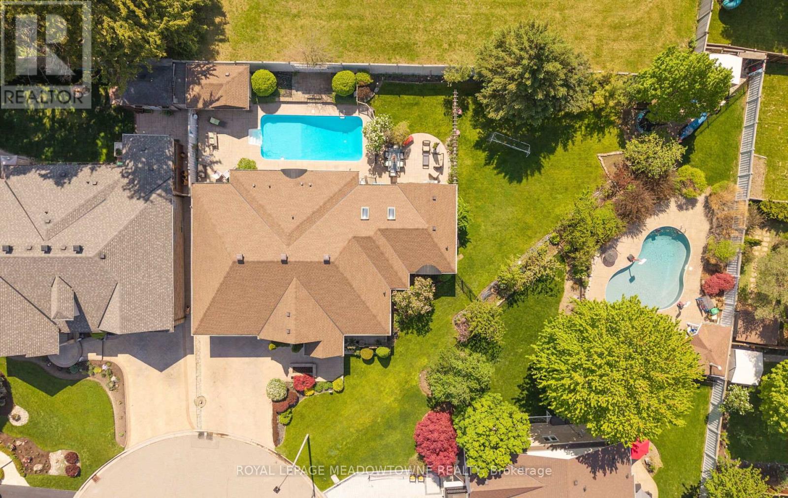 Detached at 18 TRISTAN COURT, Brampton (Bram West)