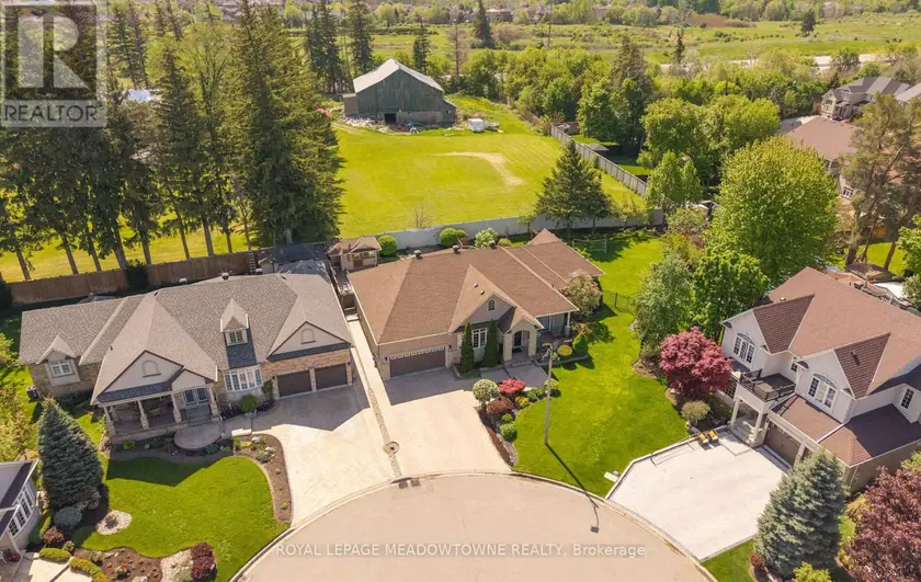 Detached at 18 TRISTAN COURT, Brampton (Bram West)