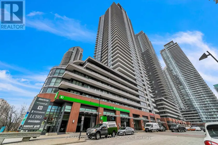Apartment at PH08 - 2212 LAKE SHORE BOULEVARD W, Toronto (Mimico)