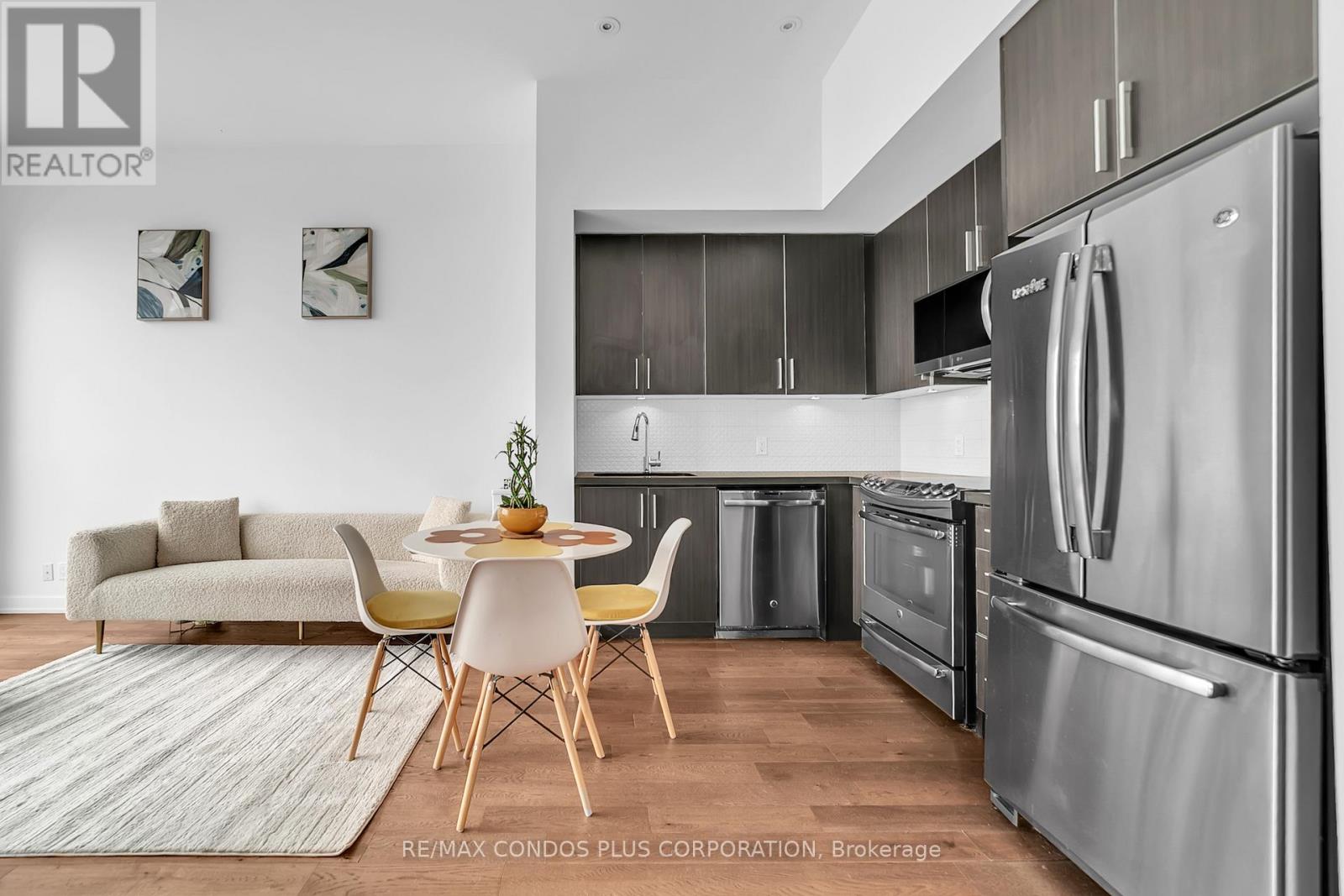 Apartment at PH08 - 2212 LAKE SHORE BOULEVARD W, Toronto
