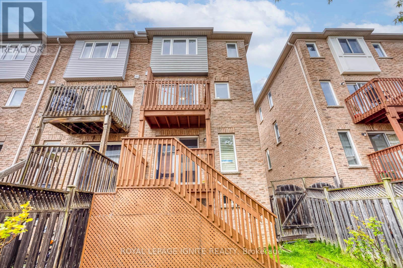 Townhouse at 7086 FAIRMEADOW CRESCENT, Mississauga