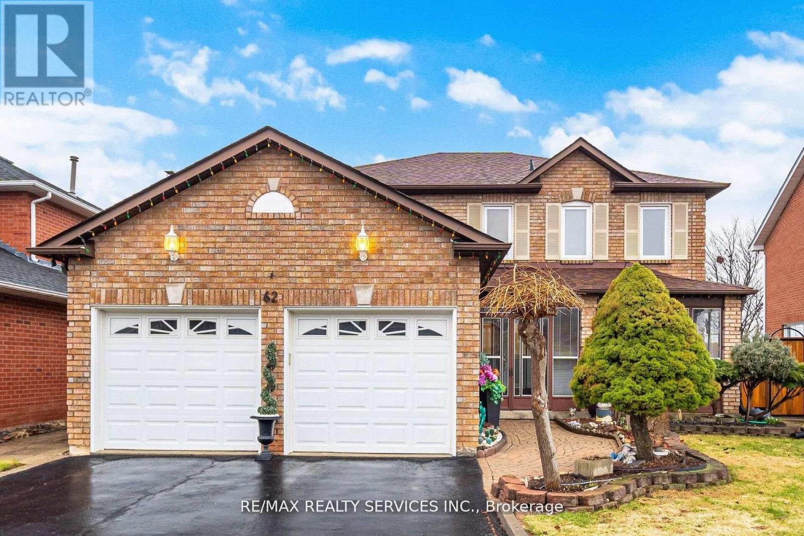 Detached at 62 FERNBROOK CRESCENT, Brampton (Snelgrove)