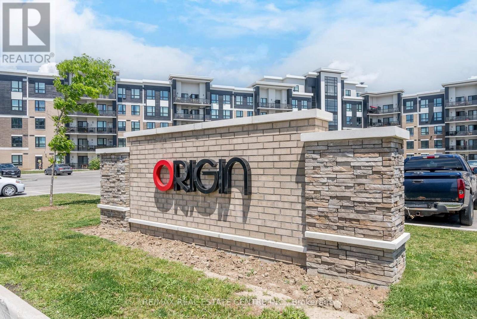 Apartment at 408 - 650 SAUVE STREET, Milton