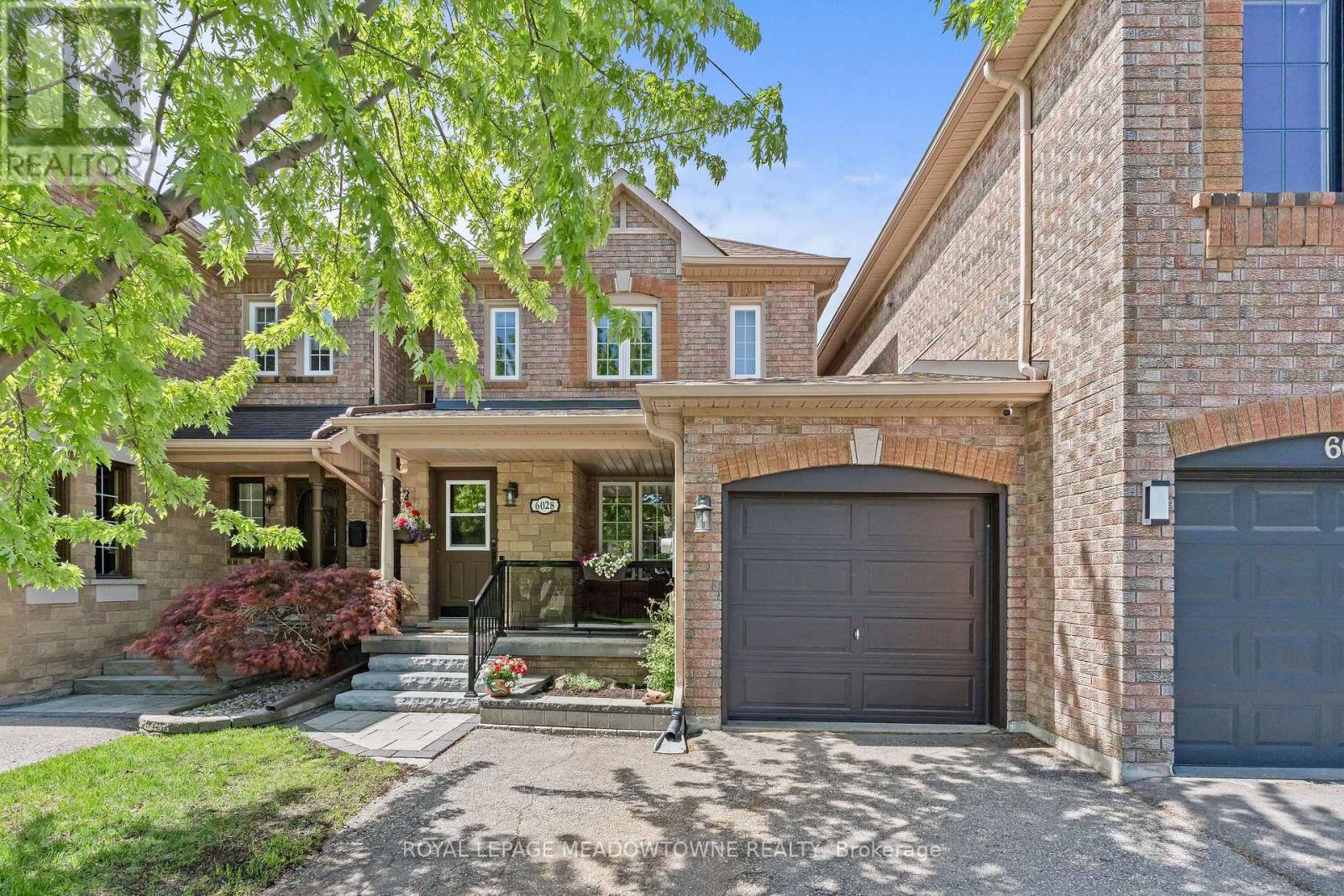 Semi-Detached/Link at 6028 CLOVER RIDGE CRESCENT, Mississauga (Lisgar)