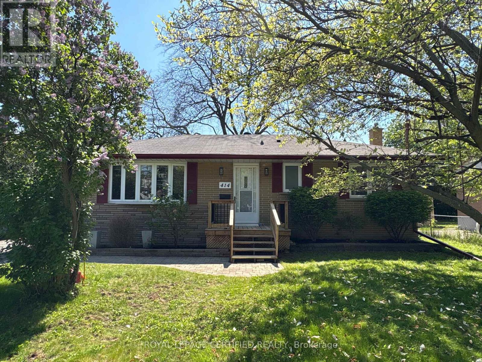 Detached at 414 THIRD LINE, Oakville (WO West)