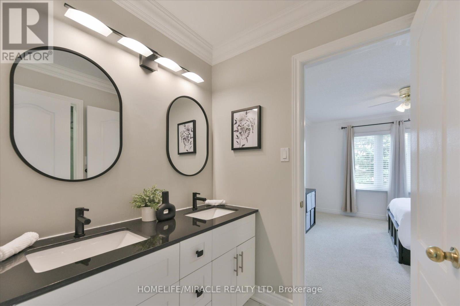 Detached at 2479 RATHLIN COURT, Mississauga