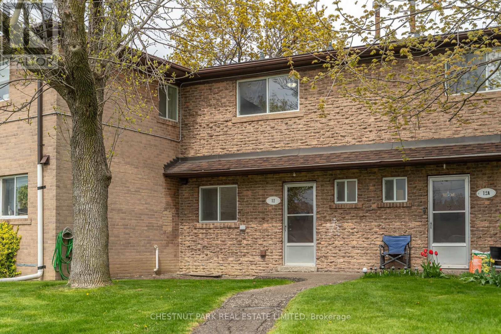 Townhouse at 12 - 44 ROMFIELD DRIVE, Toronto (York University Heights)