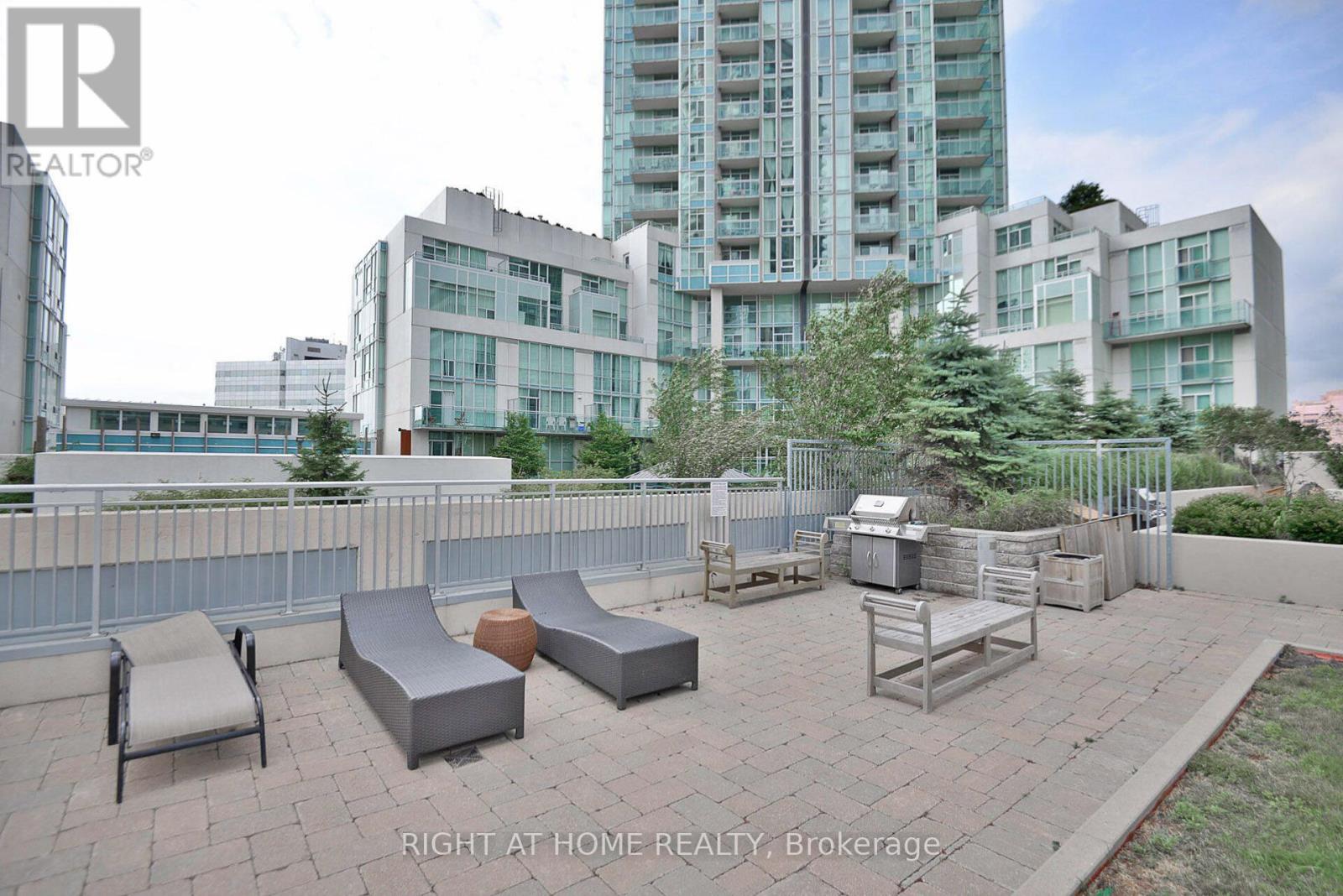 Apartment at 2308 - 225 WEBB DRIVE, Mississauga