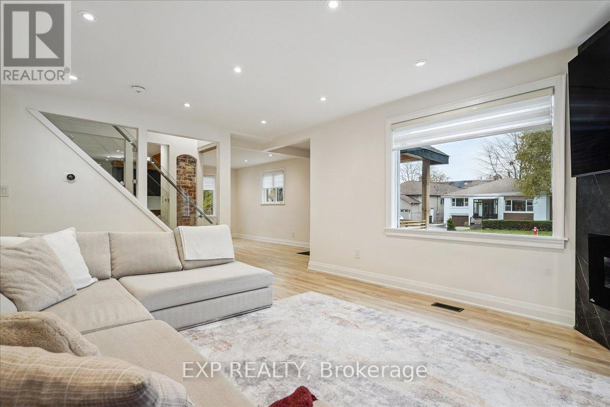 Detached at 10 HAROLD STREET, Brampton