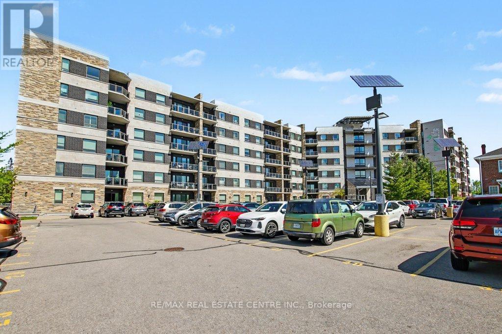 Apartment at 214 - 33 WHITMER STREET, Milton (SC Scott)