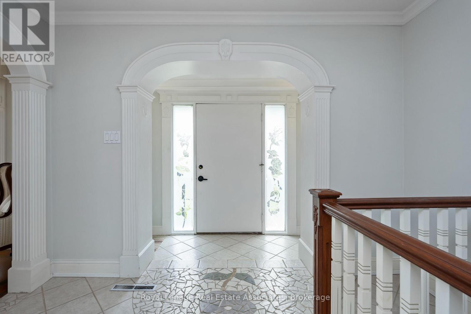 Detached at 9225 DUBLIN LINE, Halton Hills