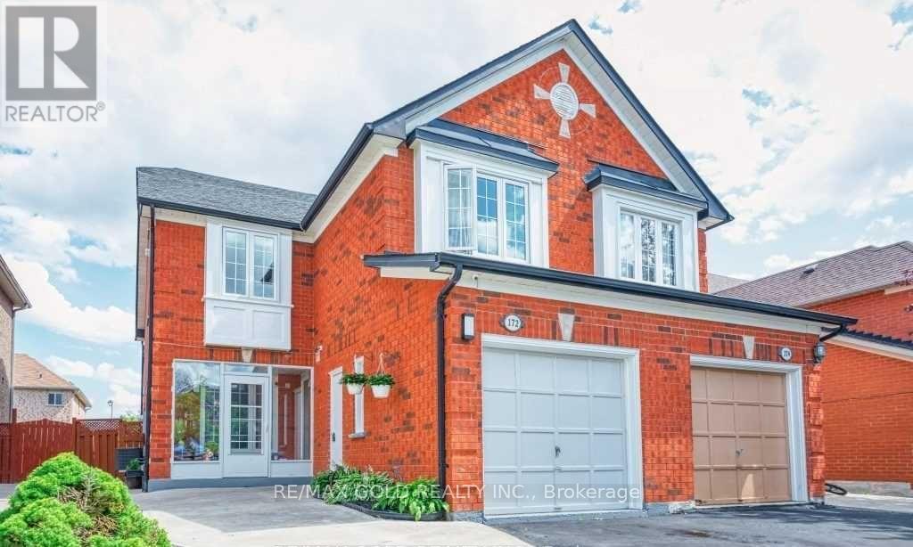 Semi-Detached/Link at 172 DESERT SAND DRIVE, Brampton
