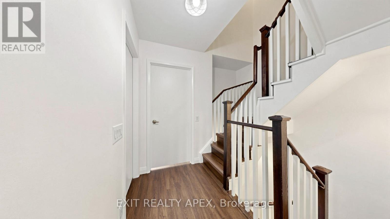 Townhouse at 40 - 23 VALHALLA INN ROAD, Toronto
