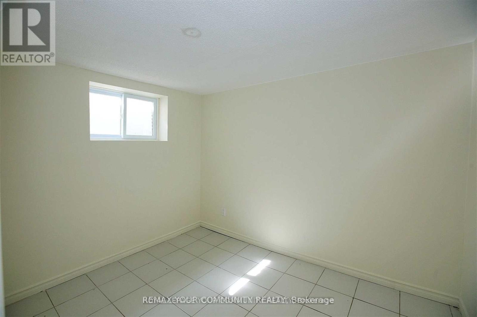 Detached at 8 STANWOOD CRESCENT, Toronto