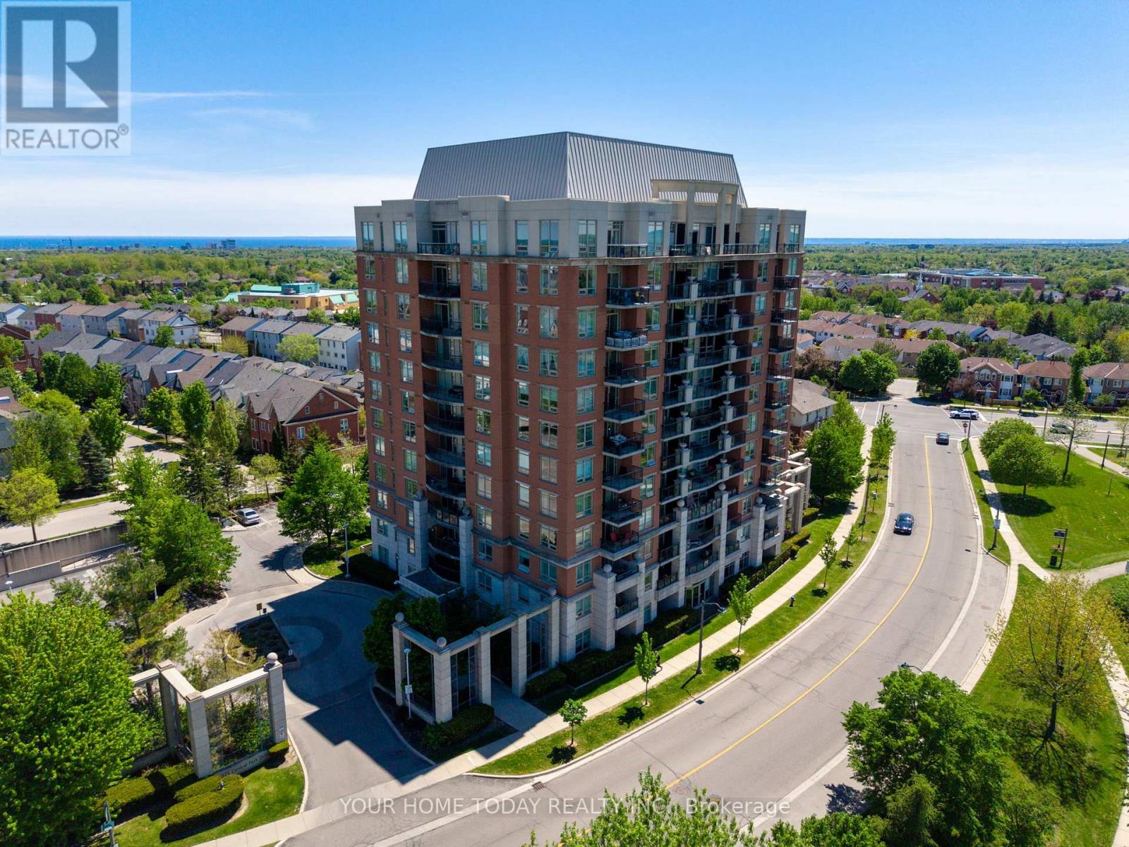 Apartment at 705 - 2325 CENTRAL PARK DRIVE, Oakville (RO River Oaks)