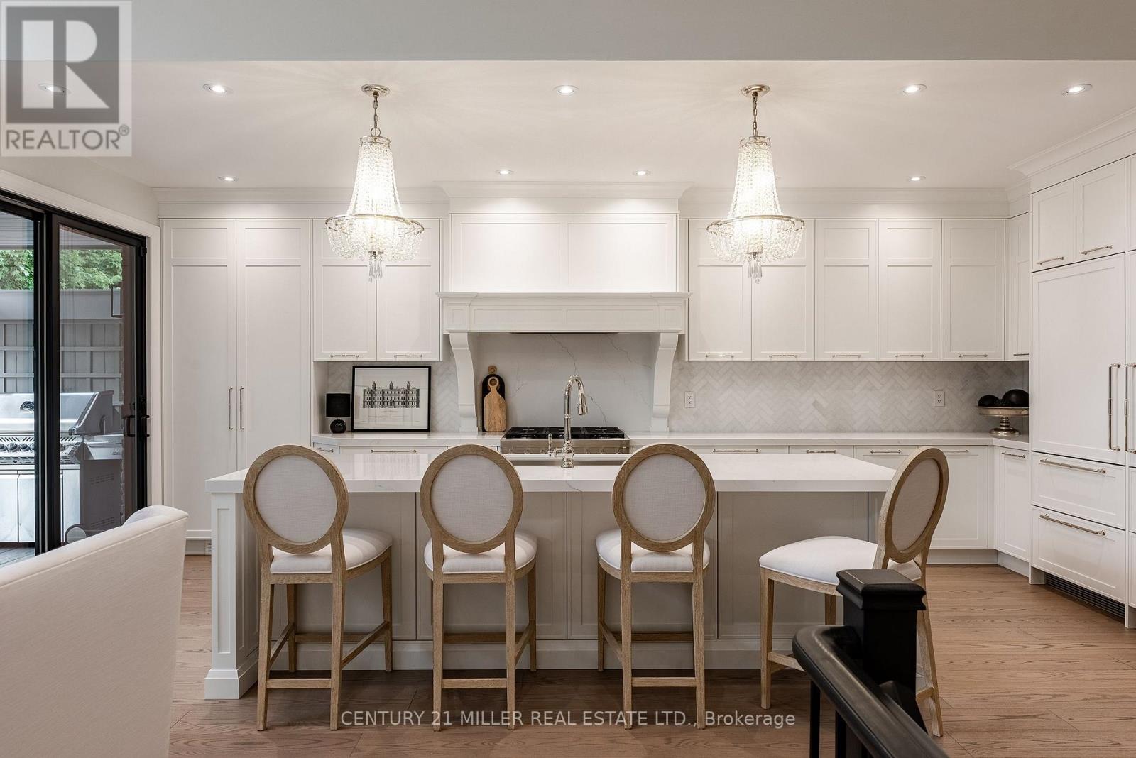 Detached at 2201 ROCHESTER CIRCLE, Oakville