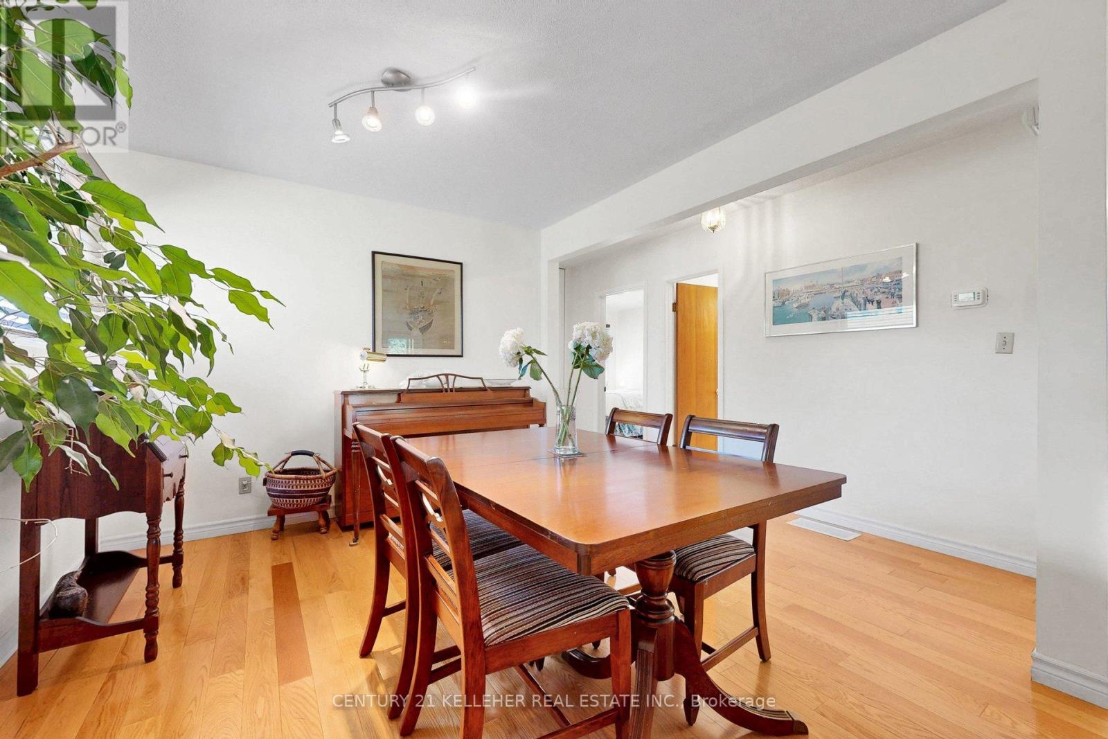 Detached at 1065 SIERRA BOULEVARD S, Mississauga