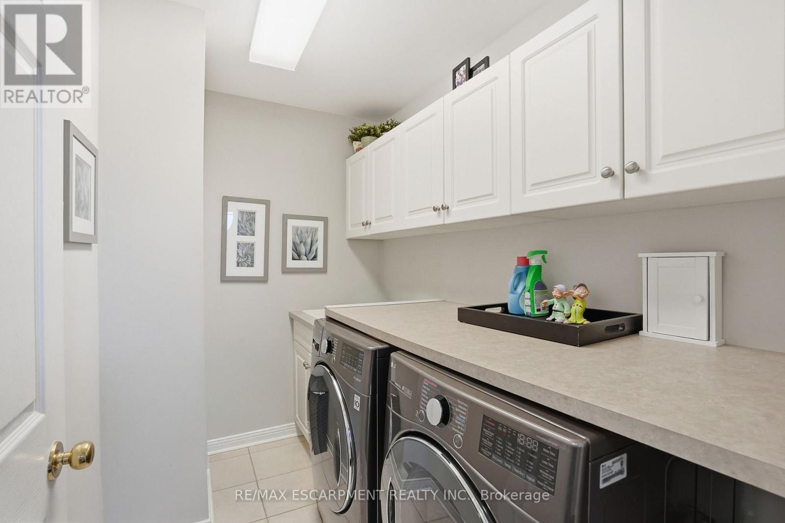 Apartment at 3 - 2258 TURNBERRY ROAD, Burlington