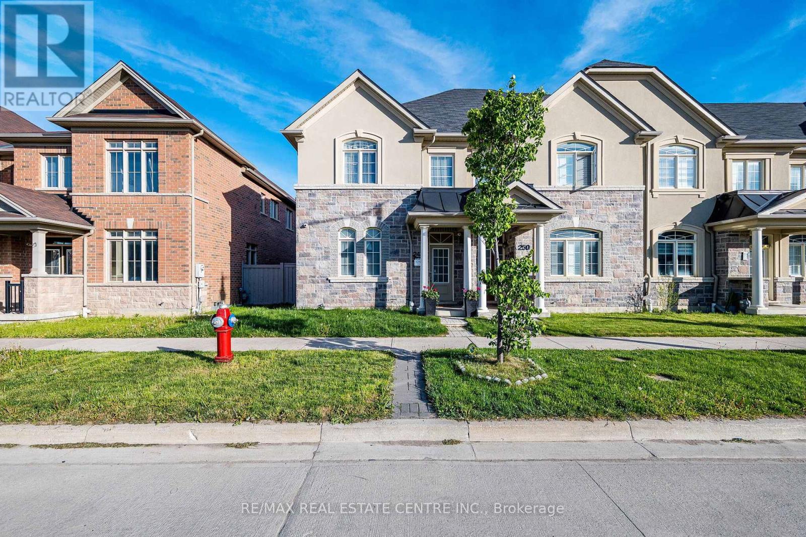 Townhouse at 248 INSPIRE BOULEVARD, Brampton